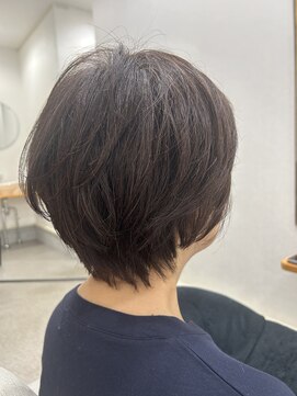 髪匠 りのん 手ぐしで動く大人ショートボブ