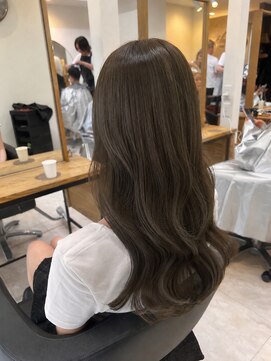 エリス ウメダ(Eliss umeda) オリーブベージュ