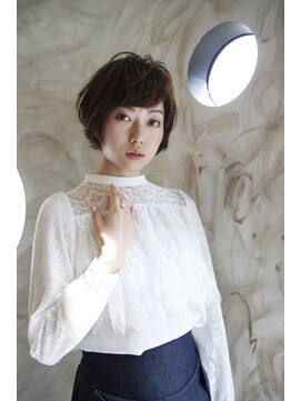 ブーケ(BOUQUET) 個性的　くせ毛風　クラシカル　モード　フェミニンボブ