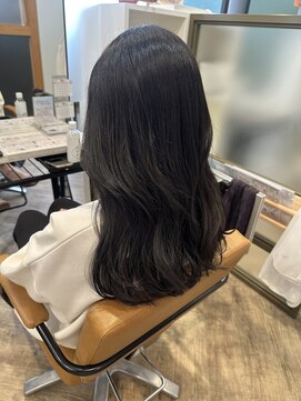 プラス ファースト ヘア(Plus 1st) 前髪ストレート×ヨシンモリ