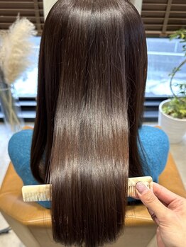 イオス(EOS)の写真/【円山公園駅徒歩2分】EOSならではの髪質改善＊弱酸性ストレートでナチュラルな柔らかヘアに仕上げます。