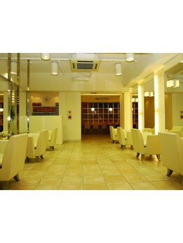 【上新庄５分】大人女性の髪のお悩みを解決◎オシャレな店内で日頃の疲れを癒しながら、より美しい髪へ！