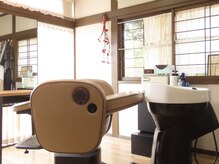 ヘアスタジオ エム(ヘアスタジオM)の雰囲気（シャンプー台が動くので、お客様が移動する必要がありません。）