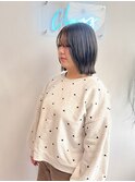 オリーブベージュ