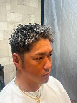 シャノ(siano) シルバーアッシュ　シルバーメッシュ　ダブルカラー　ブリーチ