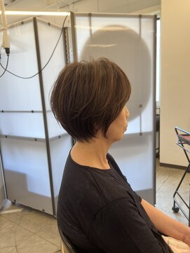 スクエアペア(SQUARE PAIR) くびれショート　白髪ぼかし　ベージュ　40代50代