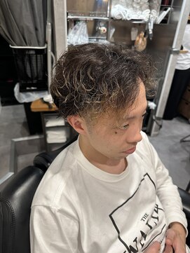 ザ ワルツ(THE Waltz) シャドーパーマ　フェード　無造作