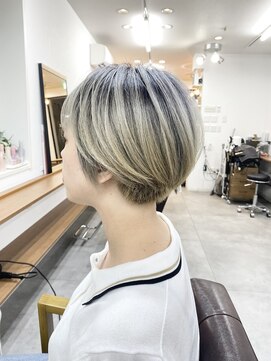 ランプ(Lamp) くびレイヤーグレーベージュニュアンスカラー白髪染め白髪ぼかし