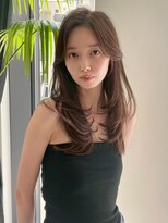 ユーフォリア 池袋東口駅前店(Euphoria)&nbsp;センター分けくびれヘア前髪ロングレイヤー韓国ヘアエモージュ