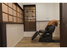 ヨハク(yohaku)の雰囲気（フルフラットなシャンプー台）