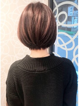 ミッシェル アフロート(michelle afloat) 20代30代40代キレイフォルム小顔ショートラウンドCカーブカット