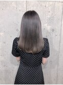 シルバーグレー