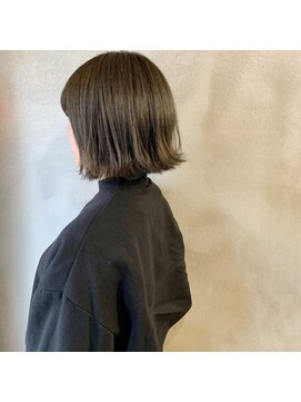 ミント(mint) 透明感暗髪カーキグレー！