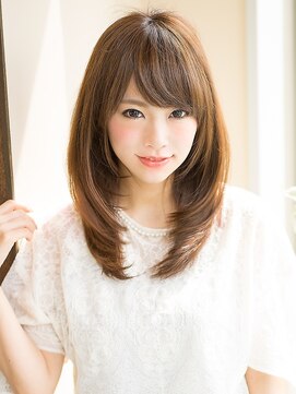 シウ 人形町(shiwu) カットで決まるひし形レイヤースタイル☆