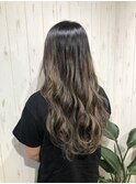 外国人風バレイヤージュカラー