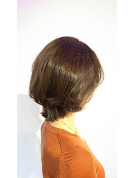 ミシュタ(mishuTA) くびれボブオレンジ