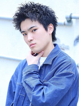 モットコウ 松山大街道(Mot-Co) スパイキーショート×パーマ