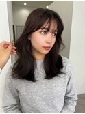 黒髪　重めレイヤー　うすめ前髪　ツヤカラー