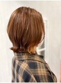 オレンジ×イヤリングカラーオレンジ くびれヘア