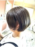 ショートボブ