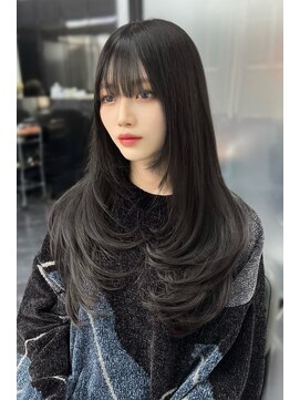 ランズ(LANDS) アッシュカラーザクザクレイヤーカット 【韓国ヘア 大阪 梅田】