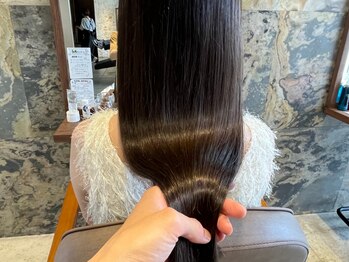 ジュエ (jouer)の写真/あなた史上初の美髪体験！ずっと触れていたくなるような指通り、ずっと見ていたくなるような艶髪を実現♪