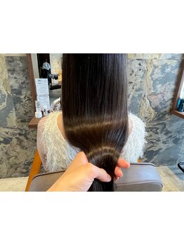 あなた史上初の美髪体験！ずっと触れていたくなるような指通り、ずっと見ていたくなるような艶髪を実現♪