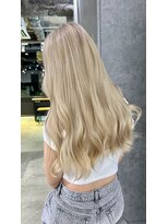 ピノ(pino.)&nbsp;外国人風ブロンドロングヘアー