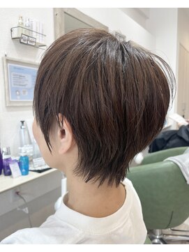 ピアリ オカモト(Peri okamoto) 40代に似合うベリーショート