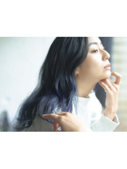 「毎月の白髪染め、もっと手軽に、もっと美しく。」お手頃価格＆短時間で忙しい女性でも通いやすいのが魅力