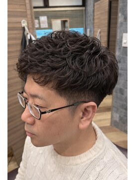 銀座マツナガ 神田店 ビジネスショートパーマツーブロック刈り上げ