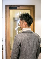 クローバー(CLOVER)&nbsp;ツーブロック立ち上げショート