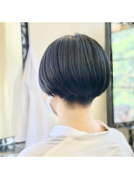 ヘアー キュア トランク(Hair Cure TRUNK) 大人刈り上げマニッシュ