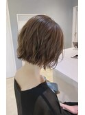 首元綺麗に切りっぱなしボブ×オリーブベージュ【渡辺俊弥】梅田