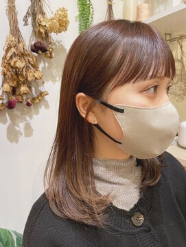 バイオレット ナゴヤ(Violet Nagoya) ぱっつん前髪♪ ワイドバング ミディアムヘア レイヤースタイル