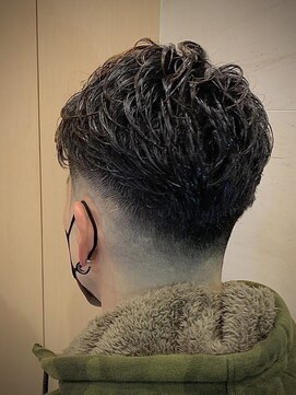 ヒロギンザバーバーショップ 大宮店(HIRO GINZA BARBER SHOP) 7:3パートスキンフェード束間ショート/大宮/バーバー