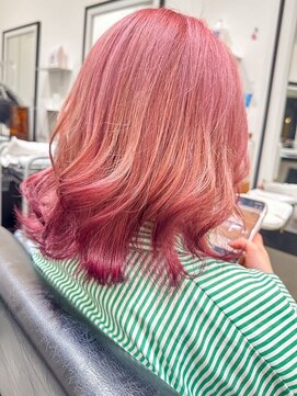 アパカバール 鳳店(Apa kabar) ピンク裾カラー