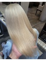 トリコ 梅田茶屋町店(trico) ホワイトブロンド♪