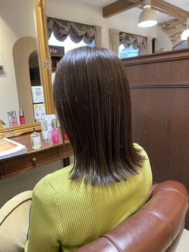 アドラーブル 女池店(adorable) 【外ハネボブ】【アッシュブラウン】