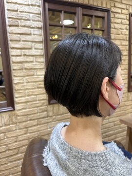 ハンナ(hanna) 大人女性丸みショート