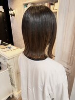 キャアリー(Caary)&nbsp;福山美容室caary 切りっぱなし外ハネミディアムイルミナカラー