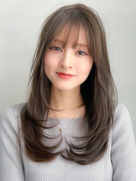 アグノス 青山(Agnos) 大人ガーリー似合わせミディアムレイヤーカットダークアッシュ