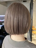 エリマバイフィフス 調布(elima by fifth) 調布イルミナカラーレイヤーボブウルフショートカットベージュ