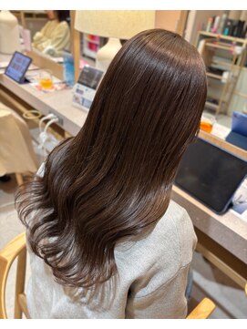 メルク ユニ(merc.uni) ダークアッシュツヤ髪グレージュ1.16