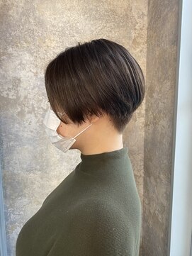 コルプア(corpua) ハンサムショート×アッシュグレージュ