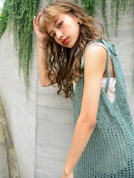 カンナ(Canna) エアリーミディ/ショートパーマ/黒髪/ホワイトアッシュ/TOKIO