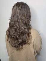 モルニ(MORNI) グレージュ_マロンベージュ Aラインボブ かきあげ