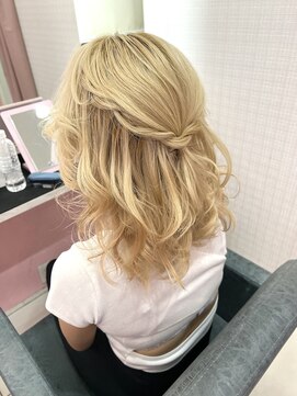シーズン 大阪(SEASON) 【ヘアセット】ハーフアップ×ライトアレンジ