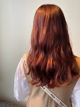 エイミー(Aimee) Aimee町田 テラコッタカラー×ウェーブ巻き