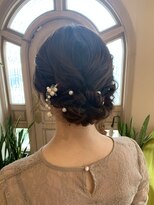 マギー(Magie) ゆるふわアップヘア